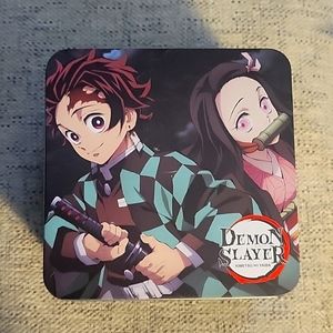Demon Slayer 250 pcs jigsaw puzzle in collector's tin. Verified 250 pieces